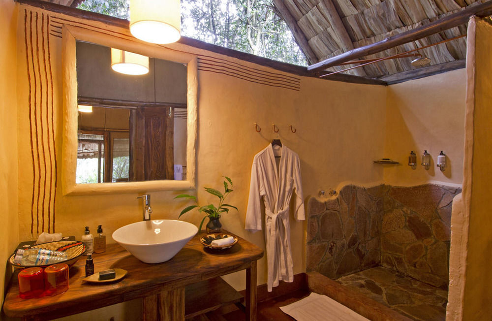 Hotel Sanctuary Gorilla Forest Camp Ntungamo  Exterior foto